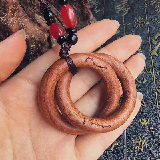 Natural lightning-struck Qiankun Ring Pendant